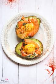 B The Queen On The B Runch Avocats Aux œufs Et Saumon Fume Poire Cactus Recette Avocat Avocat Cuit Saumon Fume