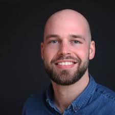 Daniel Hermes's Instagram, Twitter & Facebook