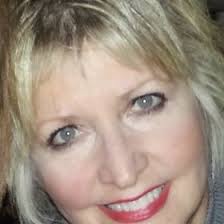 Jennifer Perot's Instagram, Twitter & Facebook