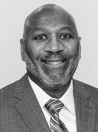 Thomas Perrella's Instagram, Twitter & Facebook