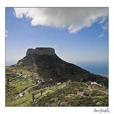 From the island's highest point, alto de garajonay, you can see almost the entire island on clear days, in addition to la palma, el hierro and tenerife, and even gran canaria in. Monumento Natural De La Fortaleza Winkel La Gomera