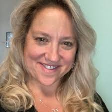 Janelle Hyatt's Instagram, Twitter & Facebook