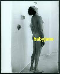 RYAN O'NEAL VINTAGE 8X10 PHOTO REAR NUDE SHOWER SCENE 1978  OLIVER'S STORY | eBay