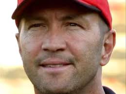 Walter zenga è stato sposato con elvira carfagna e ha avuto un figlio che si chiama jacopo, poi con la conduttrice televisiva roberta termali, con cui ha avuto nicolò e andrea ed infine con la rumena raluca rebedea, da cui nel 2009 ha avuto samira e nel 2012 walter jr. Il Mister Delle Miss A Walter Zenga Non Sono Mai Mancate Le Belle Donne Goal Com