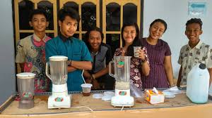 Pemuda kreatif, pawenang, nusa tenggara barat, indonesia. Keterlibatan Gereja Dalam Latihan Kewirausahaan Pemuda Gkjw