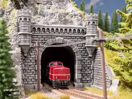 Dies einzelteile sind aus einem farblich unbehandeltem spezialgips gefertigt. 1 St Tunnel Portal 1gleisig Noch Spur H0 Art Nr 58051 Spur H0 Modelleisenbahn