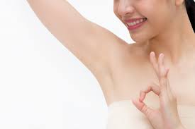 طرق تفتيح وتبييض الإبط - عيادات ميدكا للجلدية والتجميل