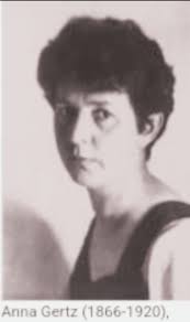 EL "CORAZÓN" DONDE DESCANSARON LOS RESTOS DE ANNA GERTZ, EL ALMA CREADORA  DEL JARDÍN BOTÁNICO DE ASUNCIÓN... Anna Gertz (1866