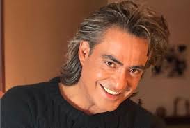 Ο δημήτρης σχοινάς, το μεσημέρι της πέμπτης, 25 φεβρουαρίου. Dionyshs Sxoinas Ti Apokalypse Gia Ton Gamo Toy Me Thn Kaith Garmph Kai To Megalwma Toy Paidioy Toys Imommy