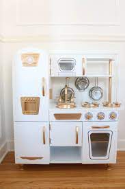 Just Like So Many We Fell For This Kidkraft Vintage Kitchen Here You Can T Beat The Price Kidkraft Vintage Kitchen Kidkraft Kitchen Makeover Vintage Kitchen