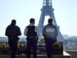Un site interactif vous alertant sur les conditions météorologiques potentiellement dangereuses en france et en europe en temps réel. Alerte A La Bombe A Paris La Tour Eiffel Evacuee Par La Police Actu Paris