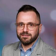 Patrick Laplante's Instagram, Twitter & Facebook