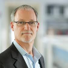 Jim Constantine's Instagram, Twitter & Facebook