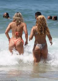 Daily mail australia on wn network delivers the latest videos and editable pages for news & events, including entertainment, music, sports, science and more, sign up and share your playlists. Thousands Defy Covid Rules And Strip Off To Swimwear For Beers In The Sun To Mark Australia Day Daily Mail Online