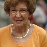 Carolyn Macy's Instagram, Twitter & Facebook