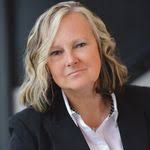 Shelley Stepp's Instagram, Twitter & Facebook