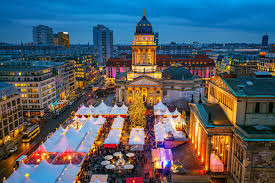 The striezelmarkt in dresden is considered the first genuine christmas market in the world. 10 Best Christmas Markets In Germany Road Affair