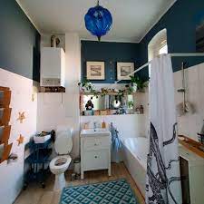 Learn how to paint a bathroom with this instructional step by step guide from bunnings. Bathroom Makeover Proves The Power Of A Painted Ceiling It S Lush