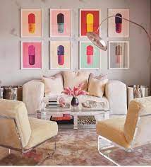 Kylie Jenner S Room And Damien Hirst Pill Art Jenner House Kylie Jenner Kylie Jenner House