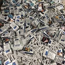 2021 senesi parliament sigara fiyatları için oluşturduğumuz fiyat listesi ile hangi parliament ne kadar oldu, parliament güncel fiyatı, uzun parlement, kısa parliament, parliament night blue, aqua blue, one, slim ve aqua mentollü çeşitlerinin 2021 fiyatları zamlar sonrası ne durumda olduğunu görmüş olduk. Philip Morris International Marlboro Parliament Sigara Fabrikasi Fabrik