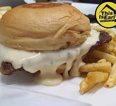 EARL's BURGER is what we were called back in 2009 when we first introduced  the cheeseburger with melted cheese-sauce. 🤗🥳 Many were amazed not only  at the concept of having a "messy"