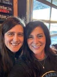 Lisa Manetta's Instagram, Twitter & Facebook