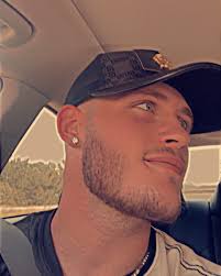 Boy Barrentino (@boy_barrentino) • Instagram photos and videos