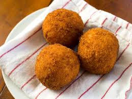 Rich And Creamy Saffron Arancini With Mozzarella Recipe Recipe Arancini Rice Balls Food