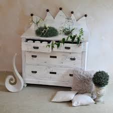 Shabby chic vintage möbel kommode 100x80x30cm massiv. Kommode Shabby Chic Fur Ihre Ladeneinrichtung Im Vintage Stil Sandra Gutekunst Design Ihre Ladeneinrichtung Im Vintage Look