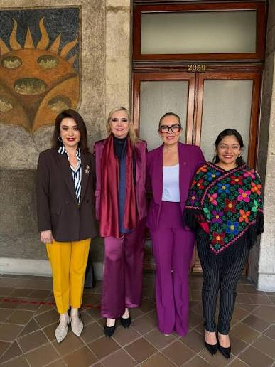 Nicolaitas La #ANUIES rechaza toda injerencia externa en la Universidad Michoacana de San Nicolás de Hidalgo y hace un llamado a privilegiar el diálogo. Seguiremos informando www.eldiariovision.com.mx