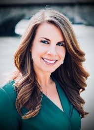 Courtney Stearns's Instagram, Twitter & Facebook