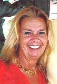 Lea Stratton's Instagram, Twitter & Facebook