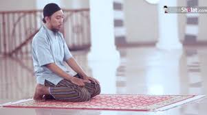Bacaan Tahiyat Awal Dan Tahiyat Akhir Lengkap Dengan Tulisan Arab Latin Dan Artinya Tulisan Membaca