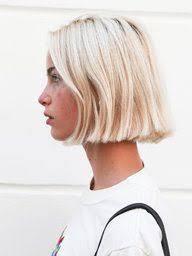 If you're tired of lengthy hairstyles and dark or vivid hair colors, slashing down to a light shade and a cropped cut can be a refreshing result! Pin On Skonhet
