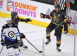 Les questions porteront sur le hockey sur glace. Quiz How S Your Knowledge Of The Golden Knights Las Vegas Sun News