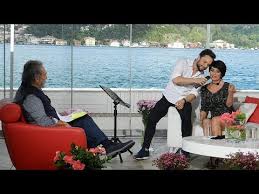Gazeteci, haber sunucusu ve halkla ilişkiler uzmanı özlem gürses, 18 ağustos 1970 tarihinde ankara'da doğdu. Ozgun Ve Ozlem Gurses Seffaf Oda Ya Konuk Oldu 28 Mayis 2017 Pazar Youtube