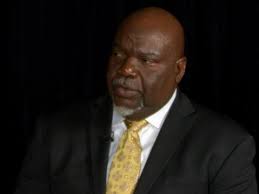 T.D. Jakes praises Trayvon's mother