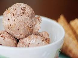 Immergood, who makes one of our favorite manual ice cream churns, recommends two cups of rock salt. How To Prepare Ice Cream A Recipe And 5 Tips For Choosing An Ice Cream Maker