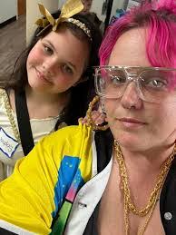 Tiffany Moxley's Instagram, Twitter & Facebook