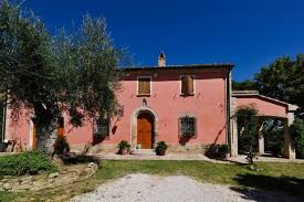 Attraktive häuser zum kauf für jedes budget, auch von privat finden sie ihr traumhaus bei immowelt.de! Ferienhaus Italien Mondavio 10 Personen Ferienhaus Adria