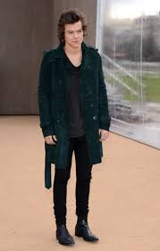 Slip into suede boots that look ultra stylish or don a suave look in a pair of brown chelseas. Harry Styles S Boots One Direction Saint Laurent Chelsea Boots Teen Vogue