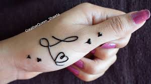 Here is a yet another simple yet pretty arabic mehndi design for the sides of your feet. Get 26 Wrist Simple Mehndi Tattoo Designs For Hands