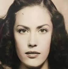 Rosalie Dionne's Instagram, Twitter & Facebook