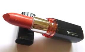 But some lip colour is really good for the overage. Top 40 Coral Lipsticks To Rock This Summer
