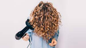 Before you can start drying your hair, you have to know your hair type and texture, and also the now, you have a pretty good idea about what a hair diffuser is, the benefits of using one, how it works, and what are the different types of hair diffusers and how to use them. How To Use A Hair Diffuser On Curls L Oreal Paris