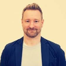 Benjamin Scheller's Instagram, Twitter & Facebook