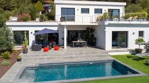 Piscine Hors Sol Enterree A Debordement Modeles Construction Et Entretien Cote Maison
