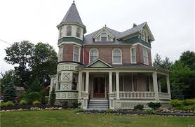 172 S Broad St Nazareth Pa 18064 Mls 552459 Zillow Victorian Homes Victorian Architecture Vintage House