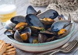 A Brief History Of Mussels In Maryland Costas Inn In 2020 Mussels Steamed Mussels Seafood