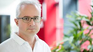 Luis Santos becomes Visiting Fellow at JILA